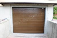 brama garażowa segmentowa - panel brązowy