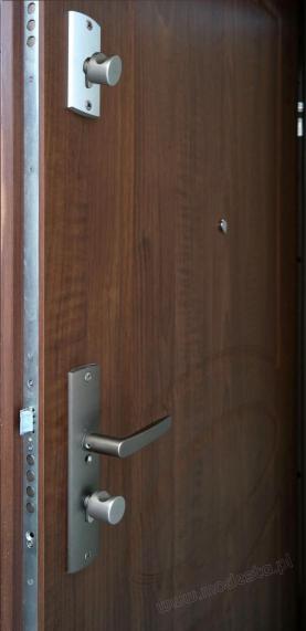 Wooden RC3 security door fittings