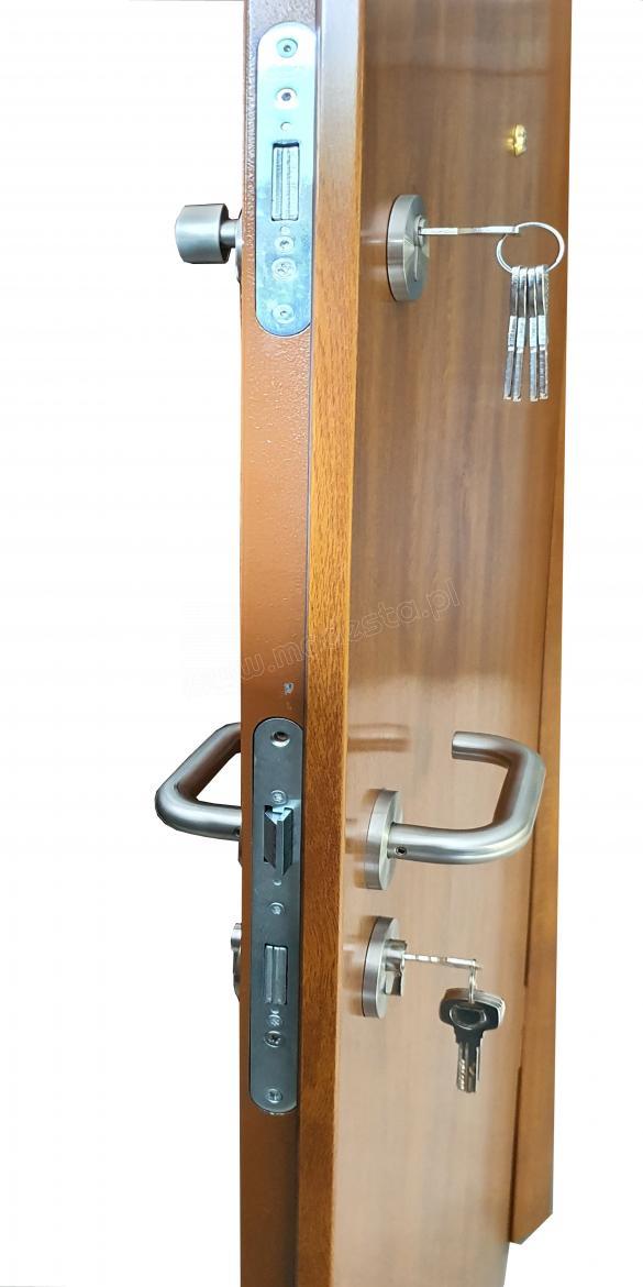 the leaf of the RC3 anti-burglary door